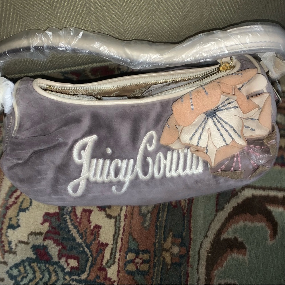 Juicy Couture Pam & Gela Small Flowers Hobo Velour Handbag Gray Retro NWT - Picture 4 of 5